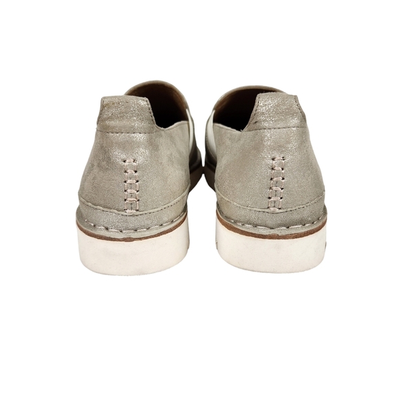 Trask Silver Italian Suede Leather Gold Metallic Slip On Sneakers Womens Size 10 - Picture 7 of 13
